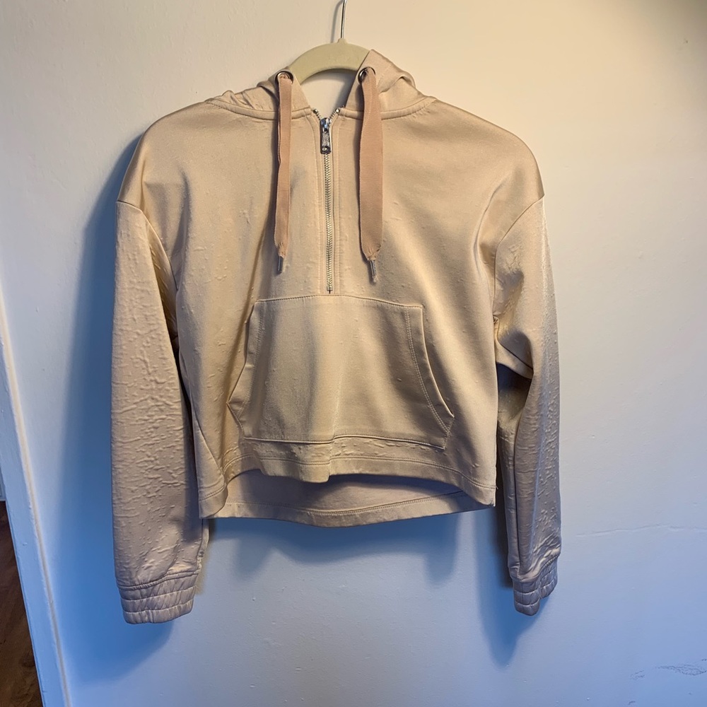 Cropped hoodie